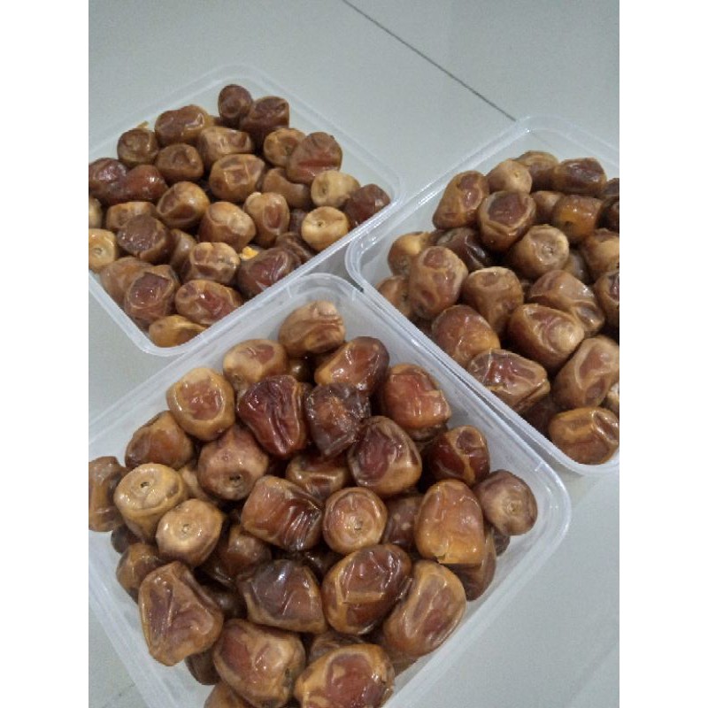 

Kurma Sukari Basah / Kurma Raja Premium Ecer