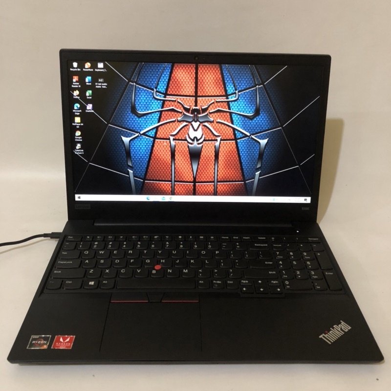 Laptop Gaming Rendering - ThinkPad E585 - Ryzen 5 2500 - AMD vega 8 - Ram 16GB