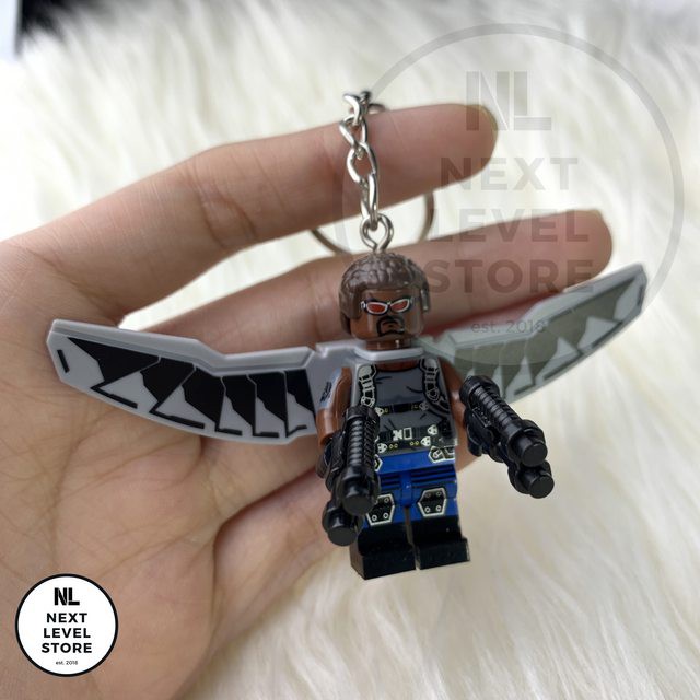 Gantungan Kunci LEGO Minifigure Avengers Falcon KEYCHAIN