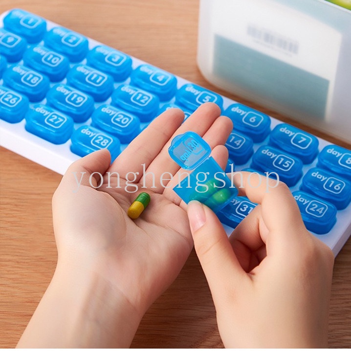 Kotak Penyimpanan Obat Pil 31 Grid Desain Keyboard Portabel Dapat Dilepas