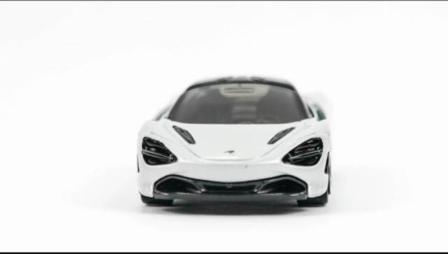 Tomica Reguler No 57 Mclaren 720S White TAKARA TOMY