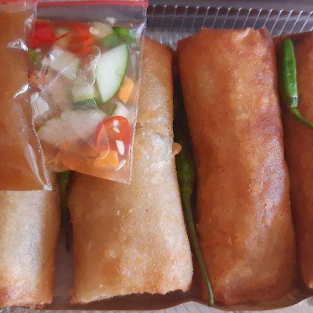 

Lumpia Ayam Champion Isi Ayam