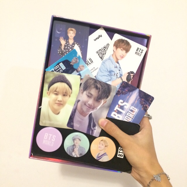 Album BTS World & Sharing Id Card + Magnet