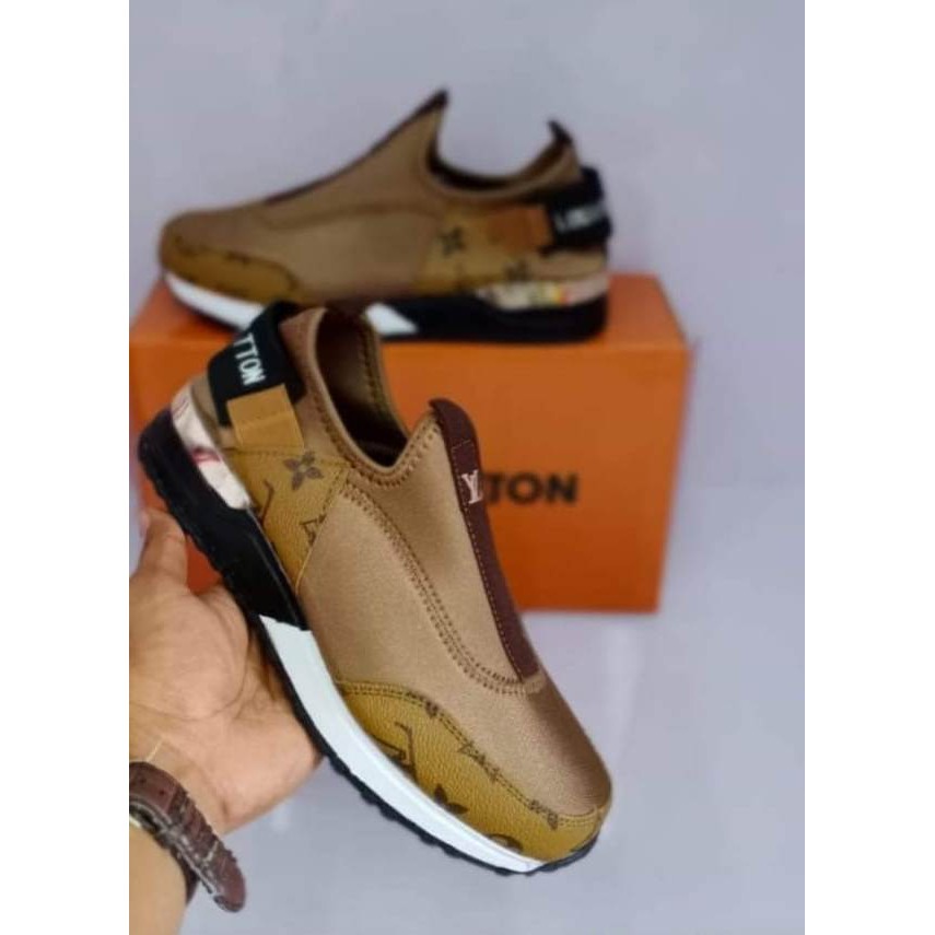 Sepatu Louis Vuitton Wanita Terbaru