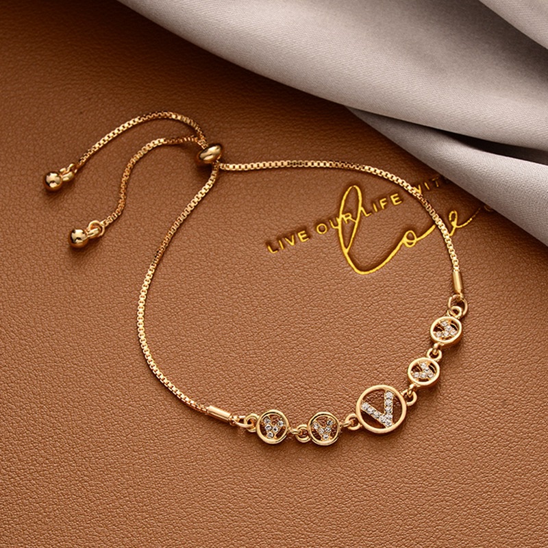 Korean Fashion Bracelets Woman Pearl Crystal Love Butterfly Daisy Flower Star Bracelet Woman Jewelry Gift