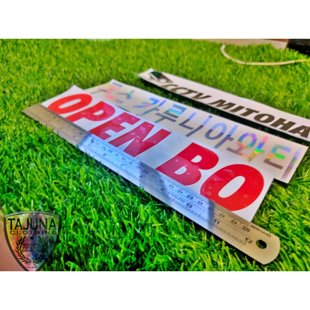 STIKER NAMA ATAU KATA stiker cutting bisa custom nama atau kata bisa pakai logo sederhana ukuran 6cm x 30cm Hologram Gold Hitam Merah dan Putih