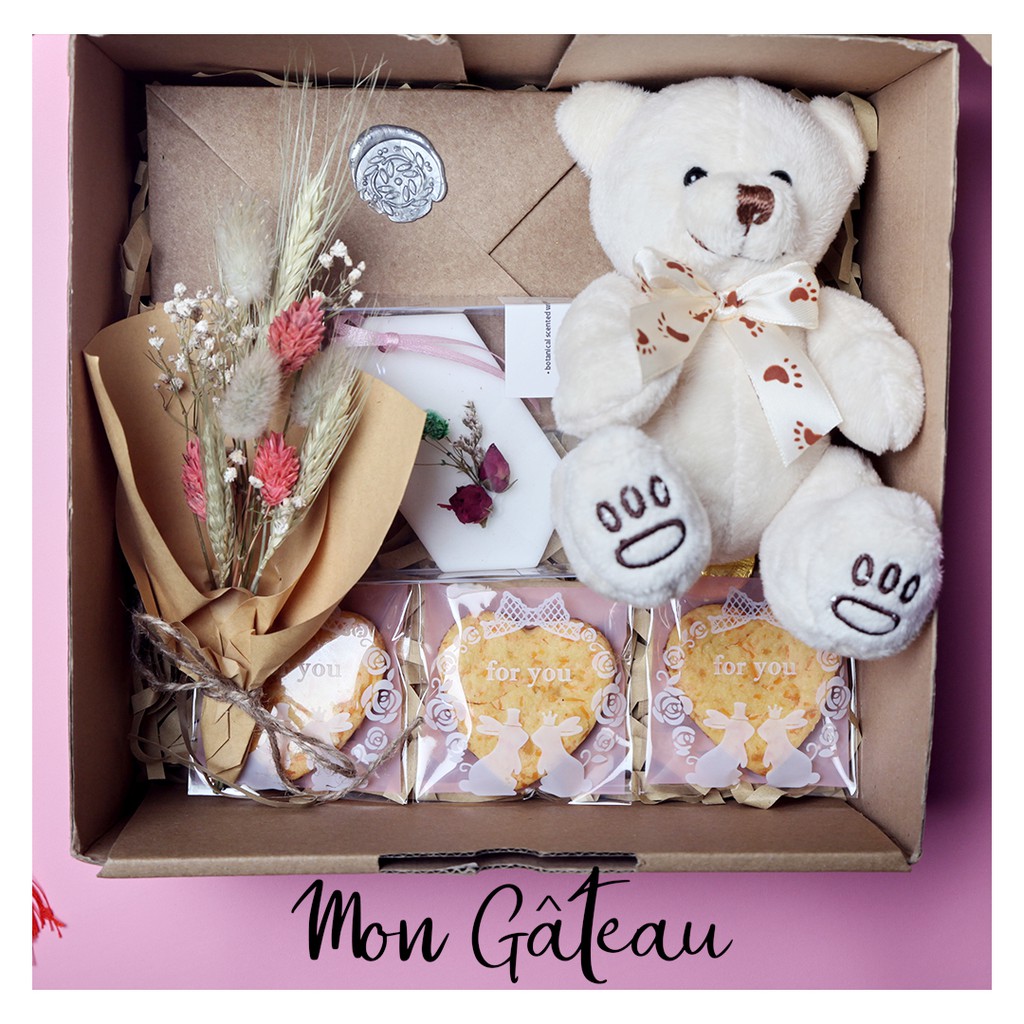 

Valentine Hampers - Valentine Gift - Valentine Box