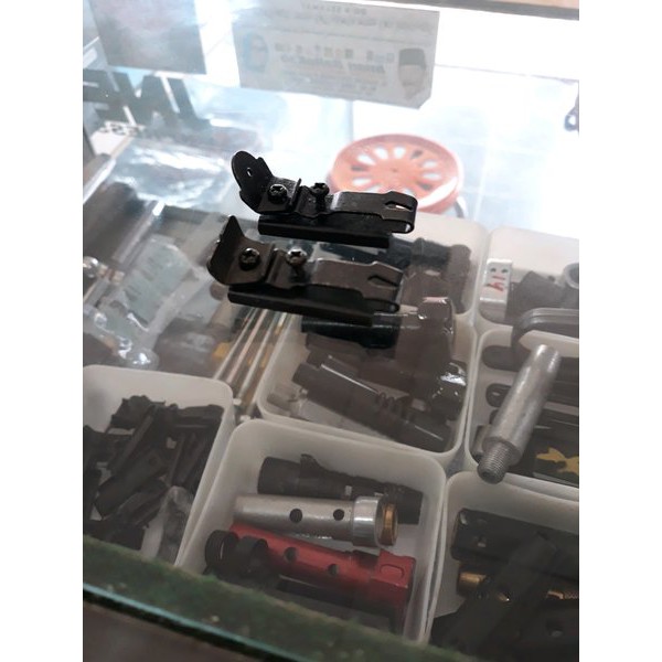 Visir Belakang Sharp