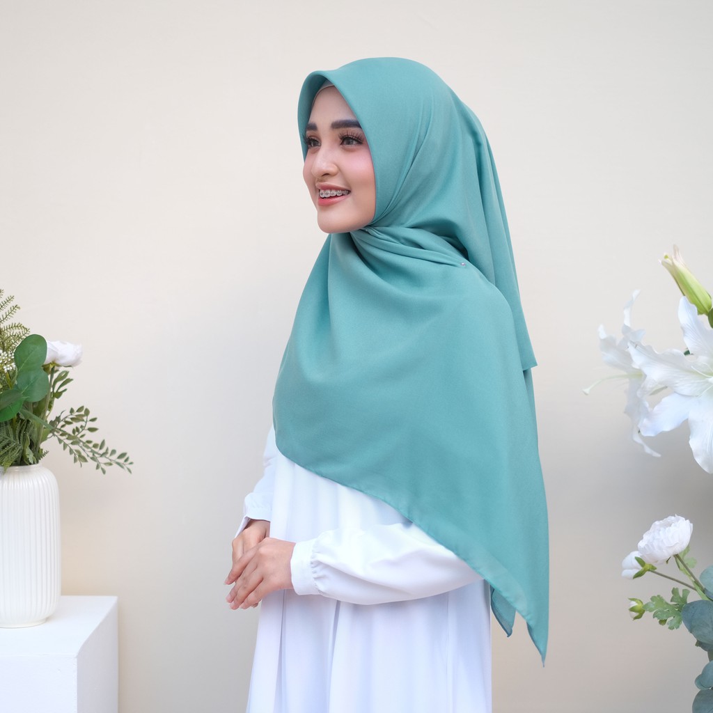 Hijab Segiempat Polycotton Scarf Premium Part 1 Hazel by MIZA-Teal Green