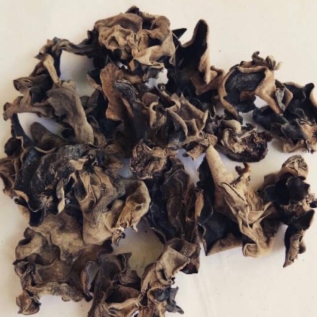 

Lember Hitam Jamur Kuping Kering 100gr