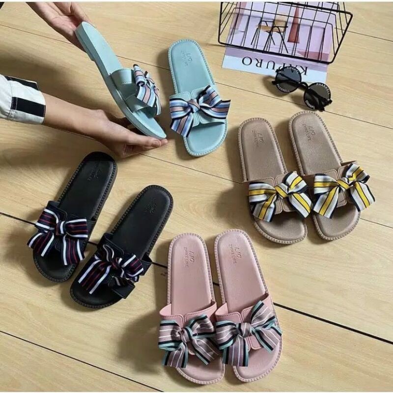 SANDAL SELOP CEWEK BALANCE PITA GARIS 1983