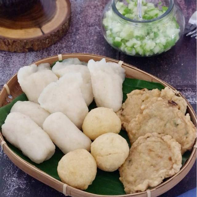 

Pempek Campur