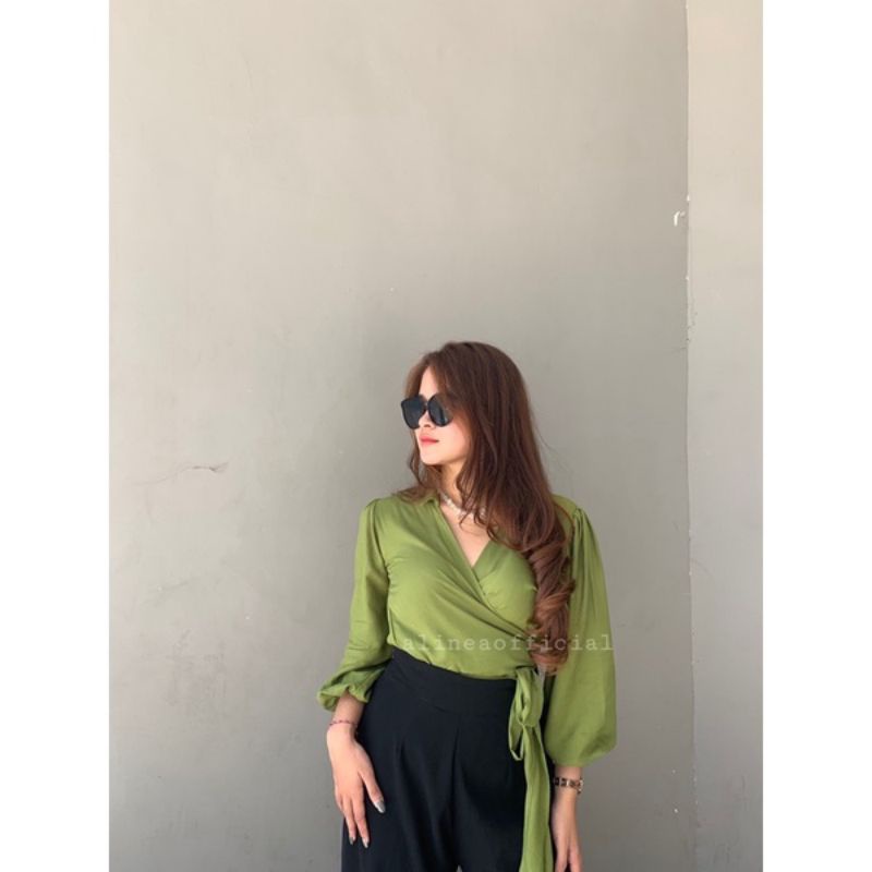 Kalea wrap top/wrap top blouse