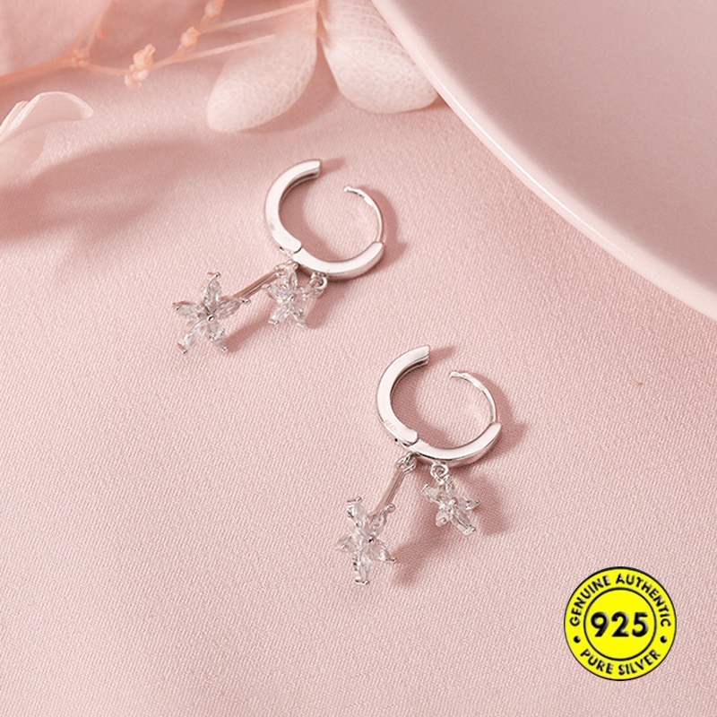 Anting Klip Desain Bunga Aksen Berlian Bahan S925 Silver Gaya Korea Untuk Wanita