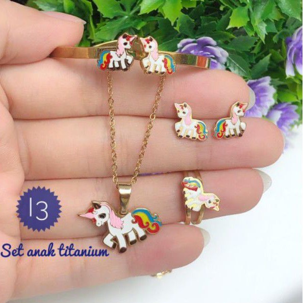 (NOV) Set Perhiasan TITANIUM ANAK Anti Karat Gelang Cincin Anting Kalung Kuda Poni Modis Xuping