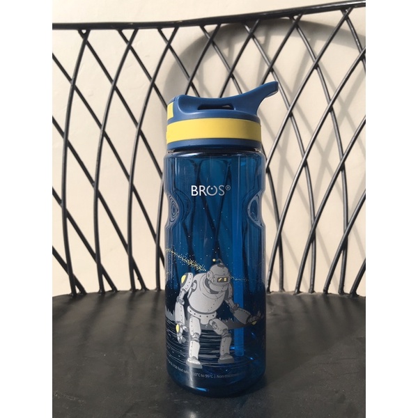 Bros water bottle + carrying strap