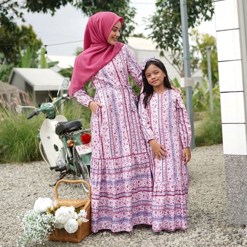 FLOWY FLOWERY BABY PINK GAMIS KATUN HAGIA INDONESIA