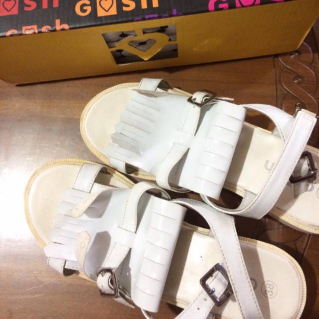 Preloved sepatu sendal gosh original
