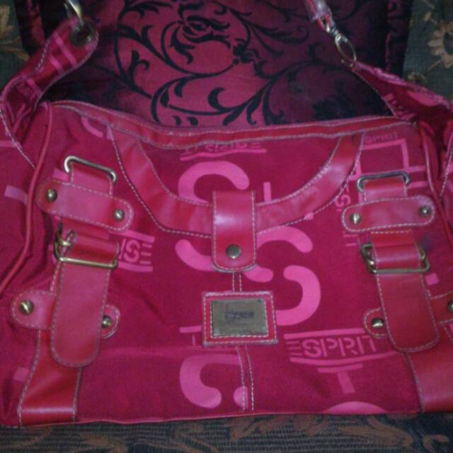 Preloved tas esprit