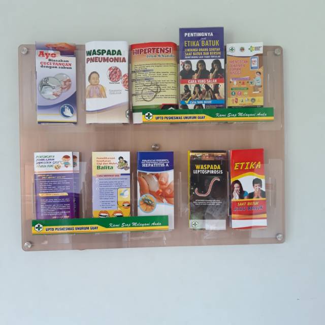 Akrilik Tempat Leaflet / flyer Ukuran Besar