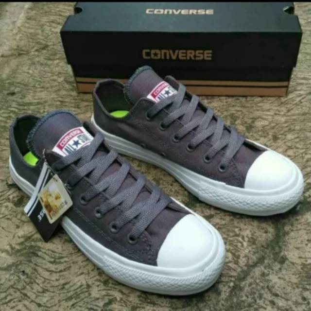 SEPATU CONVERSE2  CHUCK TAYLOR 2/SEPATU SNEAKERS