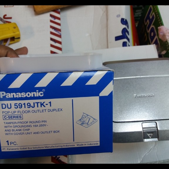 Panasonic PopUp Series Stop Kontak Lantai , Stopkontak Arde CP + Blank plat penutup  DU5919JTK-1