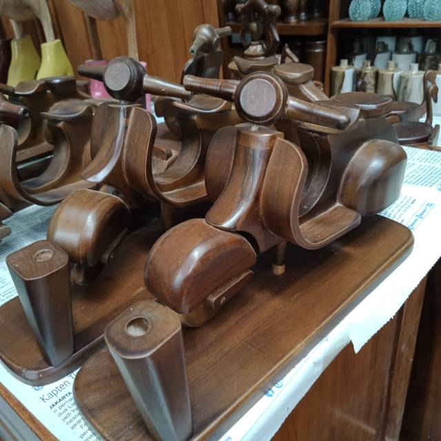 

Tempat pensil vespa