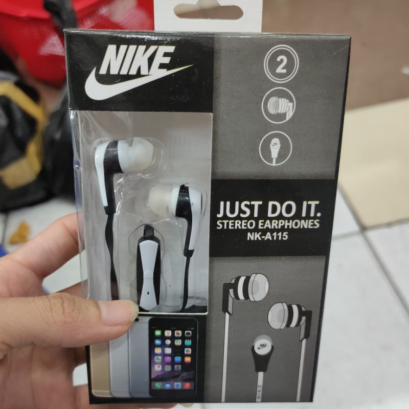 handsfree nikes