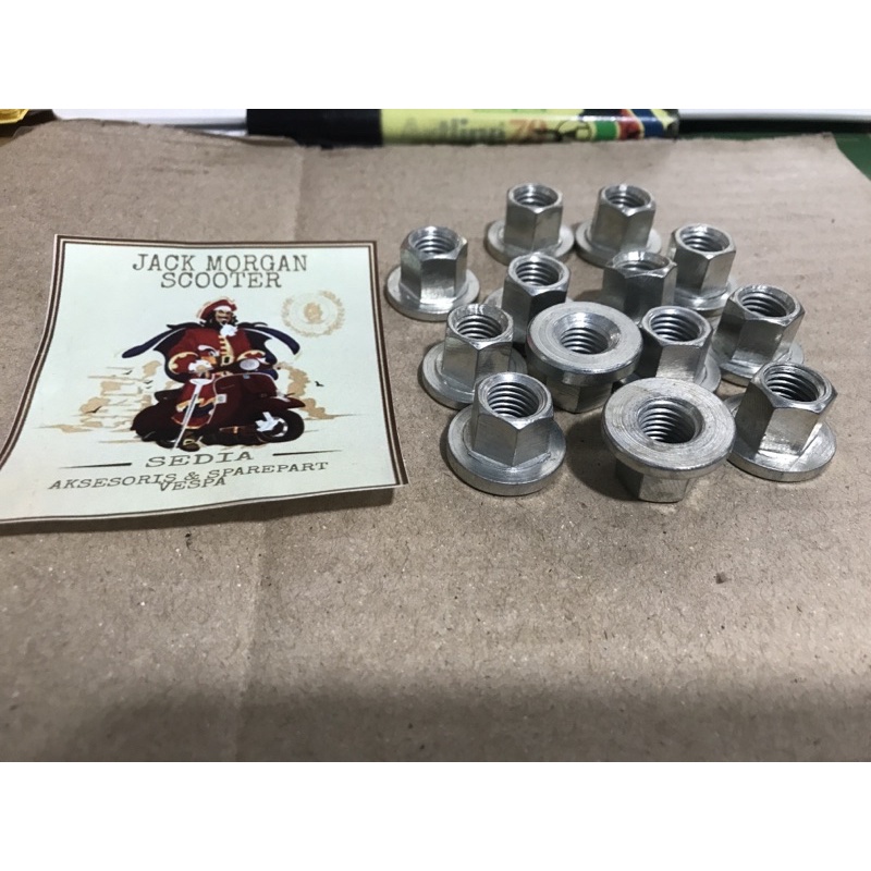 MUR MAGNET/AS KECIL VESPA SUPER