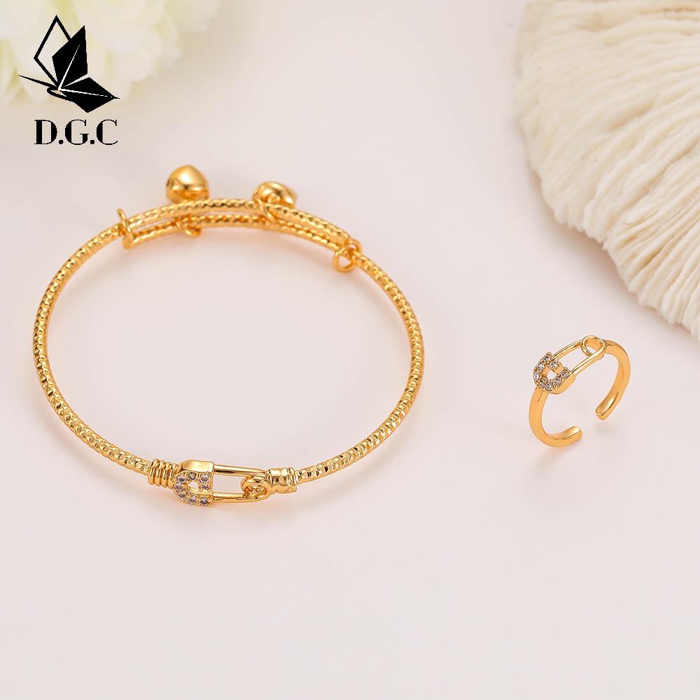 set perhiasan anak titanium anti karat hellokitty kalung titanium wanita anting titanium anti karat gelang wanita D467