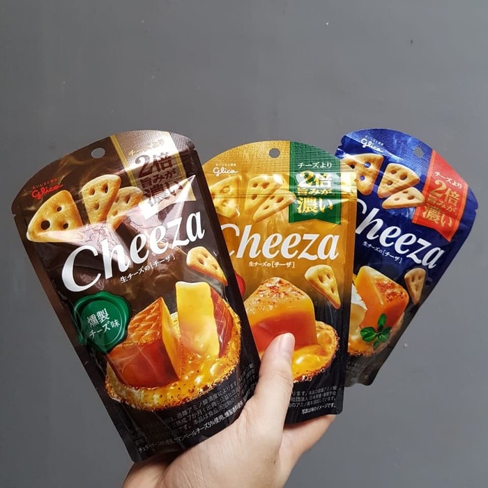 

Wafer-Biskuit- Glico Cheeza Crackers Rasa Keju Dari Jepang - Smoke Cheese -Biskuit-Wafer.