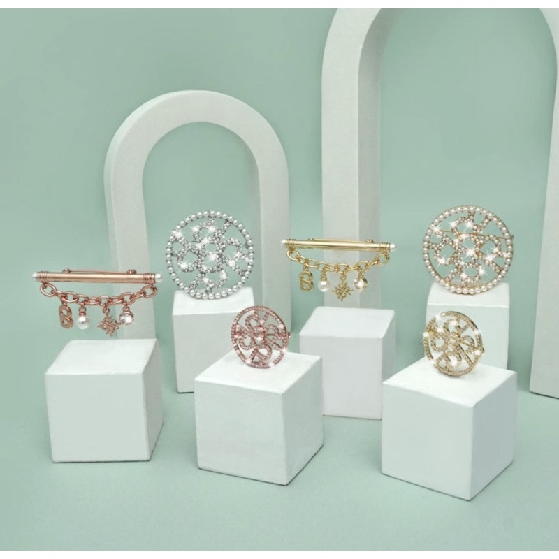 Xanadu brooch buttonscarves