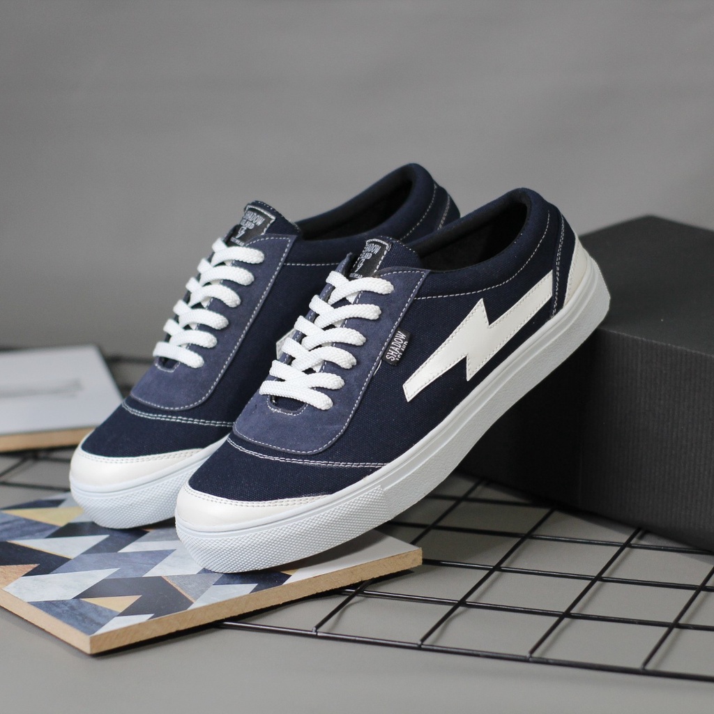 MOLK|Sepatu Sneakers Casual Pria Keren Asli Original Kasual Santai Kerja Kantor Kuliah Murah