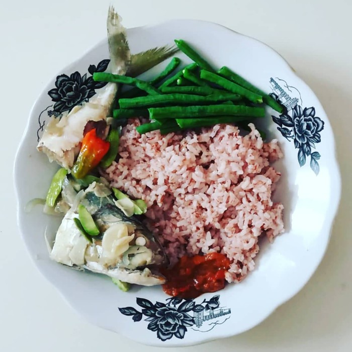 

978EqW Beras Merah Pulen 1Kg WQ0112