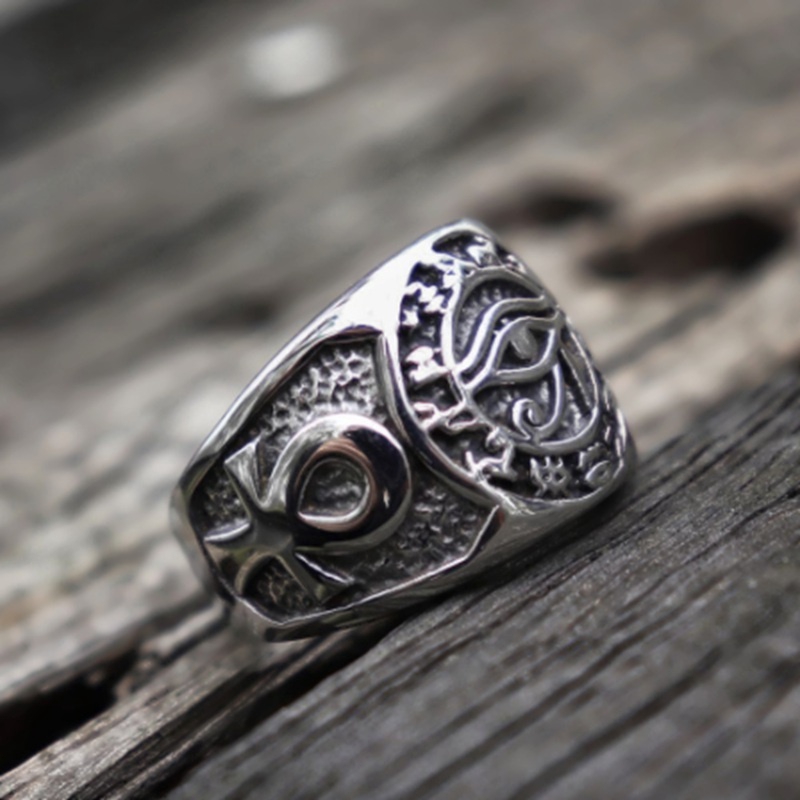 Cincin Pria Desain Pharaoh Eye of horus Bahan Alloy Warna Silver