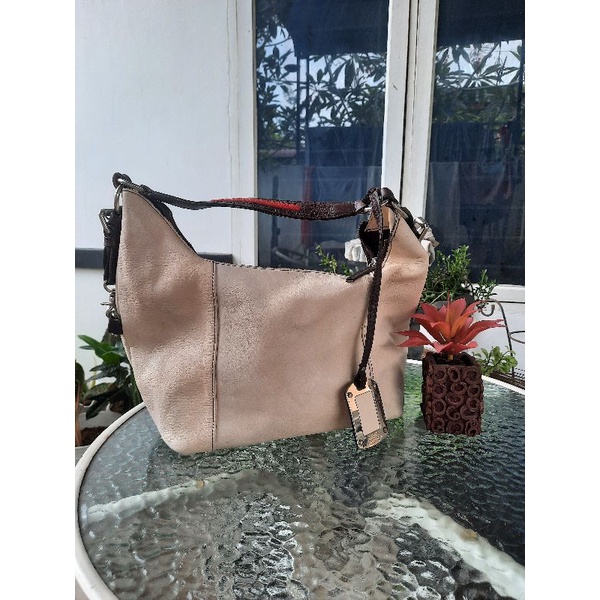 Preloved Second Bekas Tas Bahu Kulit Asli Krem Like Bally