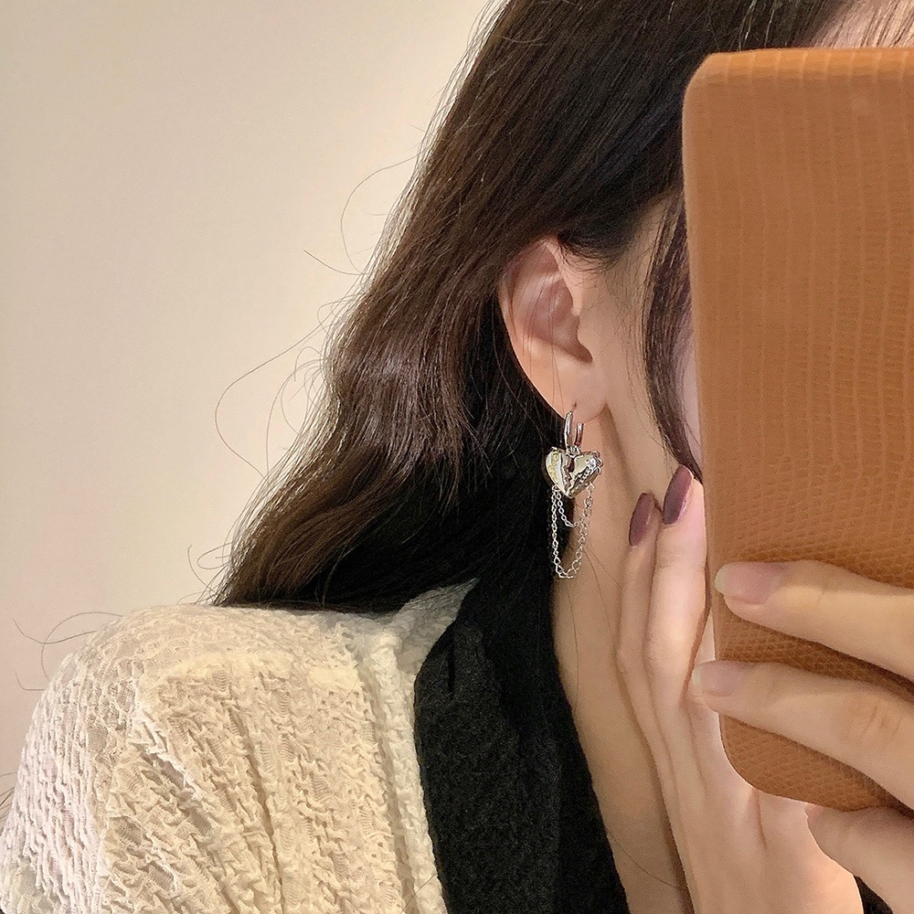 1 Pasang Anting Rantai Panjang Rumbai Desain Hati Bahan S925 Silver Needle Gaya Korea Untuk Wanita