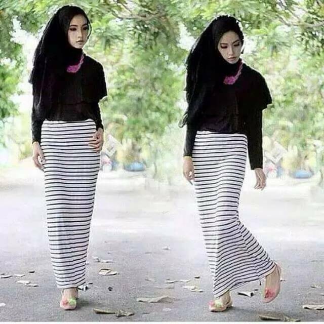 Rok Stevia Stripe Skirt Garis Belang Panjang Hitam Putih