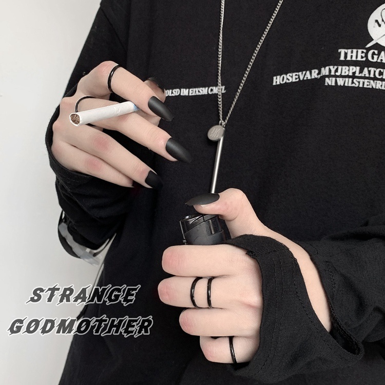 Set Cincin Warna Hitam Gaya Simple