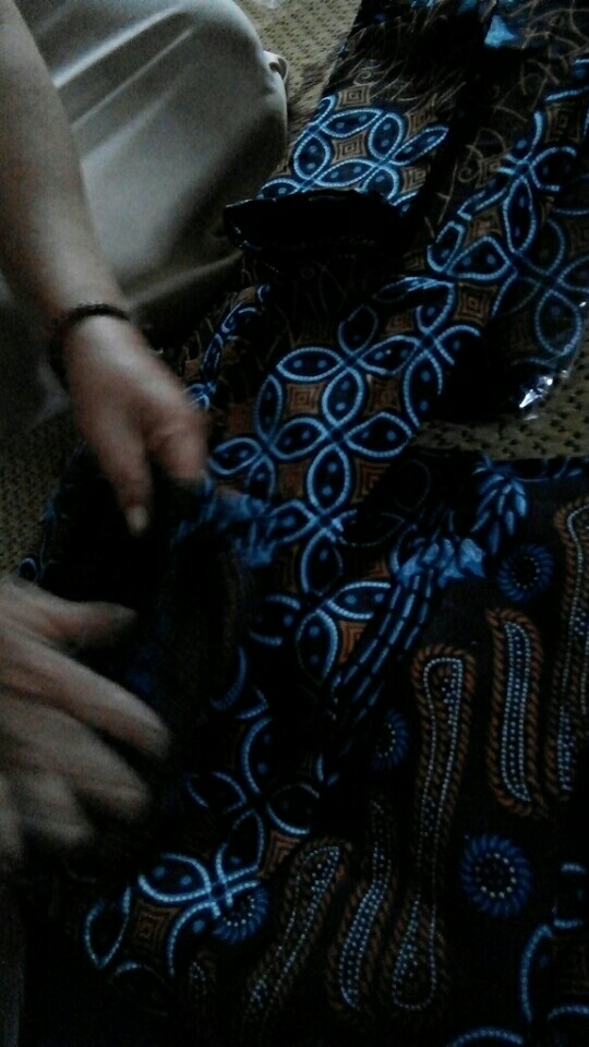 Maura Couple - Sania Ruffle Batik Couple