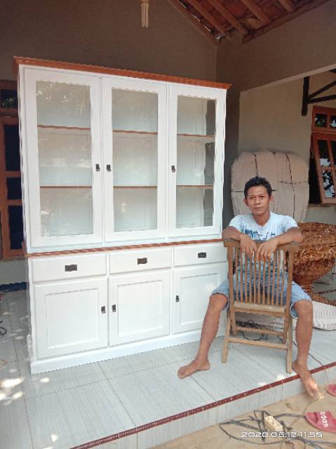 Lemari pajangan lemari hias minimalis furniture Jepara