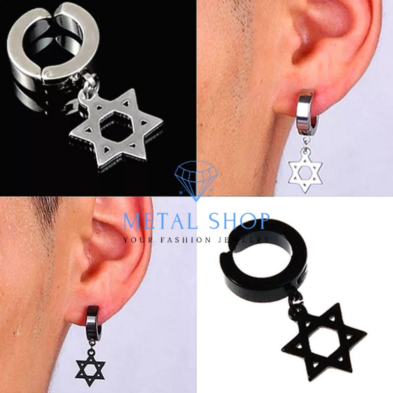 2 Pcs Anting Jepit Warna Hitam dan Putih Variasi Bintang Untuk Pria Dan Wanita Bahan Titanium Anti Karat