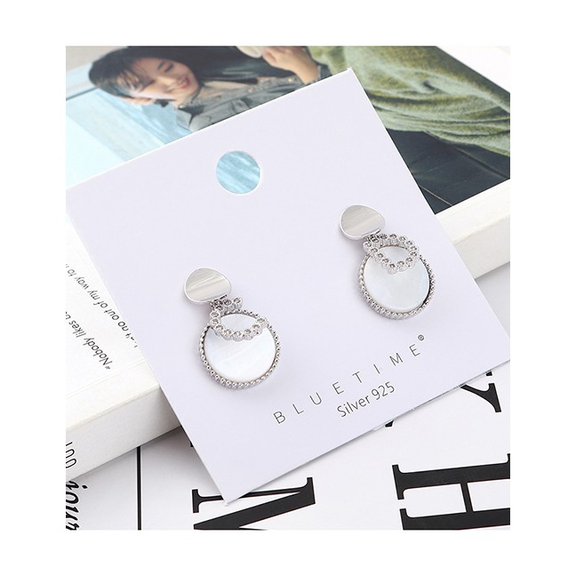 LRC Anting Tusuk Fashion Platinum Plated Gold Cd Letter Disc S925 Silver Needle Earrings Y62771
