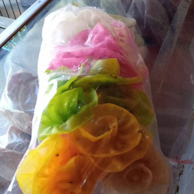 

Kerupuk parered mentah 500 gr