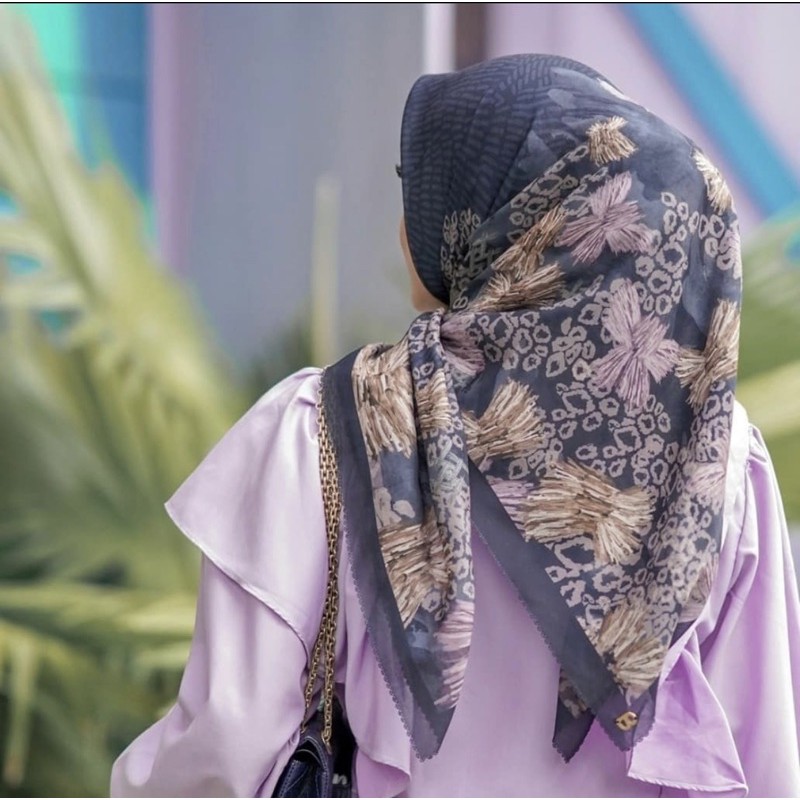 les amities indigo buttonscarves preloved