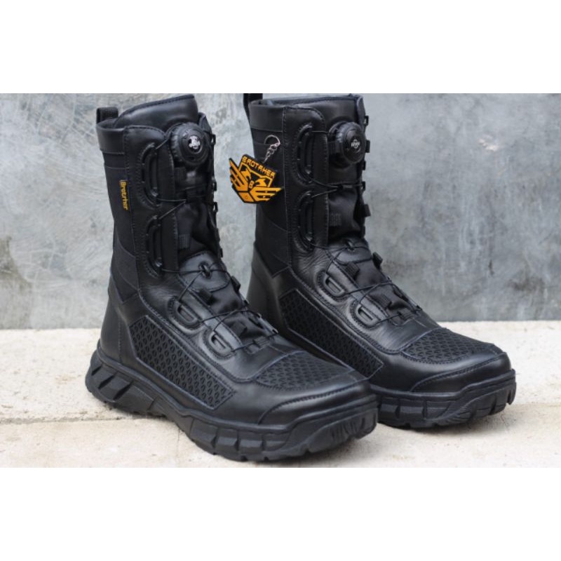 Sepatu Pdl Tali Putar Merk Brotrher Bahan Kulit Sapi dan Kanvas Kordura Anti Air Brotrher Fitgo