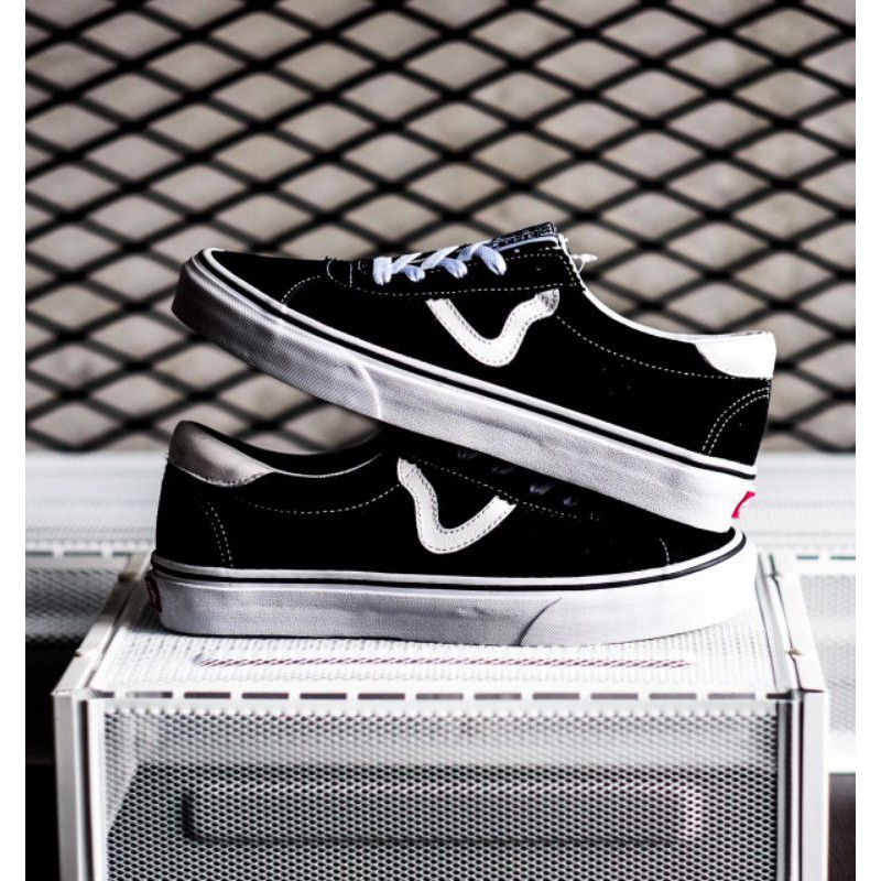 #saleenak Vans Epoch Sport Classic Black White Original