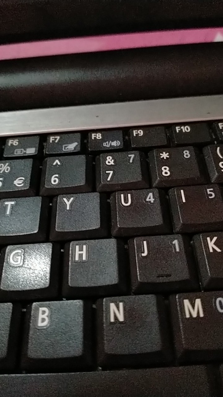 Sarung Bantal Cinta Karakter