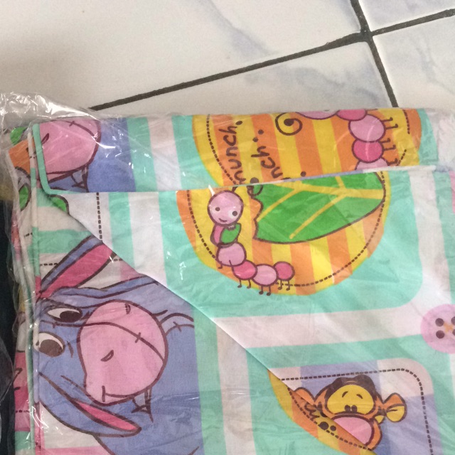 Sprei winnie the pooh