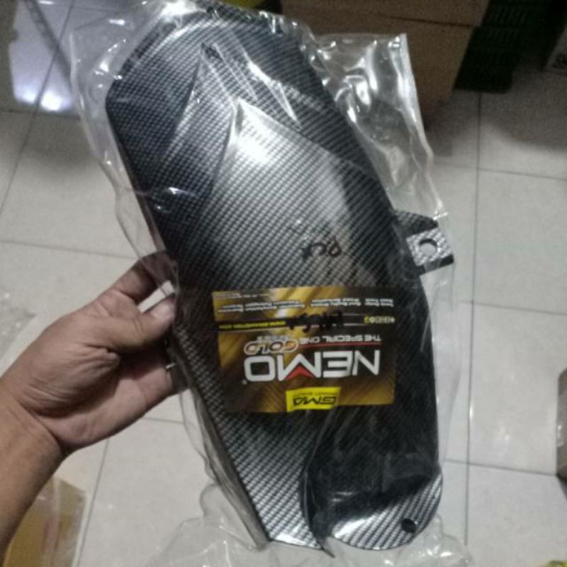 spakbor kolong pcx lokal karbon